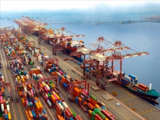 Port concessions in South America: between extensions and new tender cycles